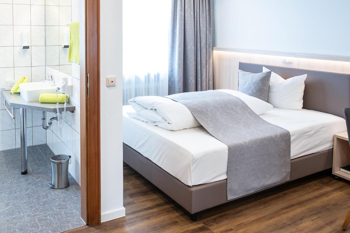 Hotel-gasthof Weisses Ross Gasthof Schwaig bei Nürnberg