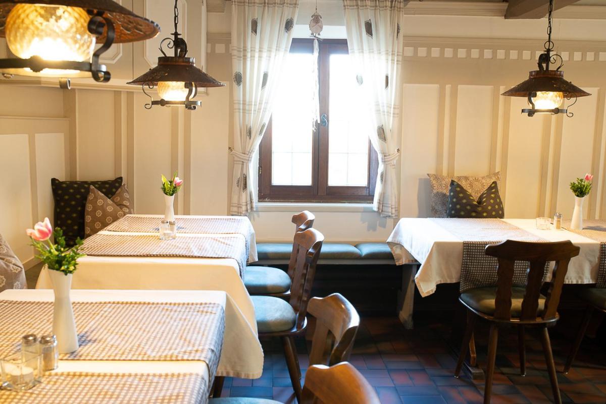 Gasthof Hotel-gasthof Weisses Ross Schwaig bei Nürnberg